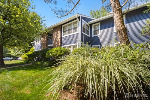 224 Pennsylvania Way, North Brunswick, NJ, 08902-3527 | Card Image