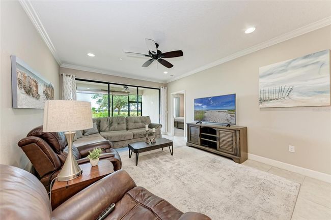 UNIT-102 - 13711 Messina Loop, Condo with 2 bedrooms, 2 bathrooms and null parking in Bradenton FL | Image 10