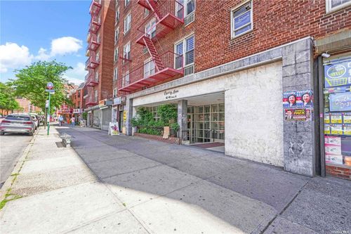 4-42 Main Street, New York, NY, 11354 | Card Image