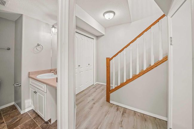 5 - 4626 44 Street, Townhouse with 2 bedrooms, 2 bathrooms and 1 parking in Sylvan Lake AB | Image 9