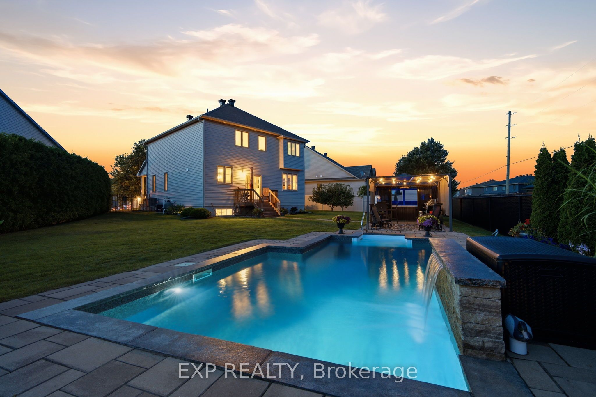 Residential in Clarence-Rockland 4