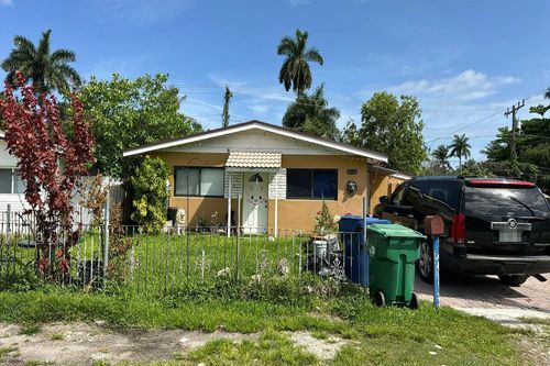 1441 Ne 117th Street, Miami, FL, 33161 | Card Image