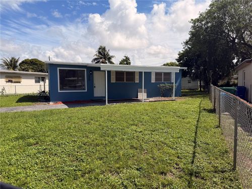 318 Nw 30th Ter, Fort Lauderdale, FL, 33311-8434 | Card Image