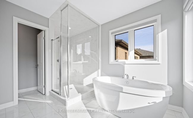 22 Rustic Oak Trail, House other with 4 bedrooms, 4 bathrooms and 4 parking in Ayr ON | Image 36