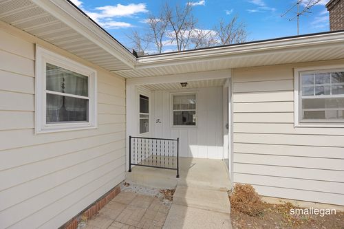 631 Blue Ash Drive Se, Kentwood, MI, 49548 | Card Image