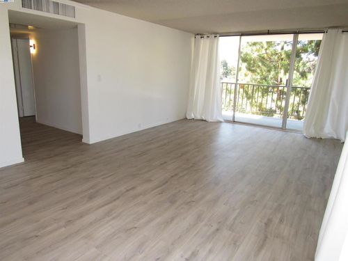 402-3909 Stevenson Blvd, Fremont, CA, 94538-2306 | Card Image