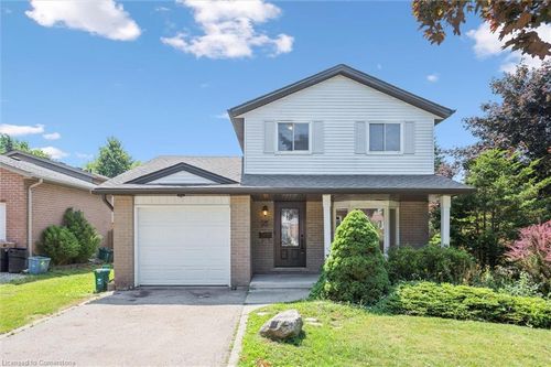 95 Covington Cres, Kitchener, ON, N2N2X1 | Card Image