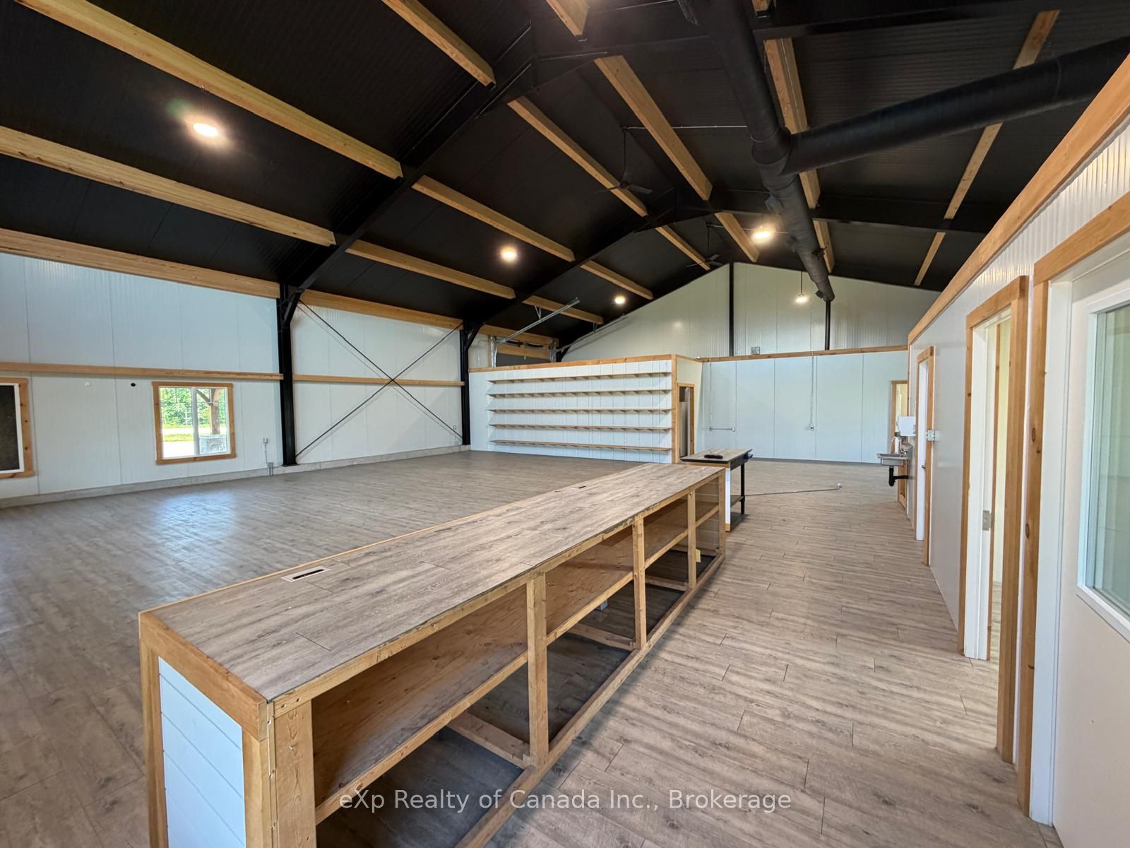 Commercial Lease in South-West Oxford 2