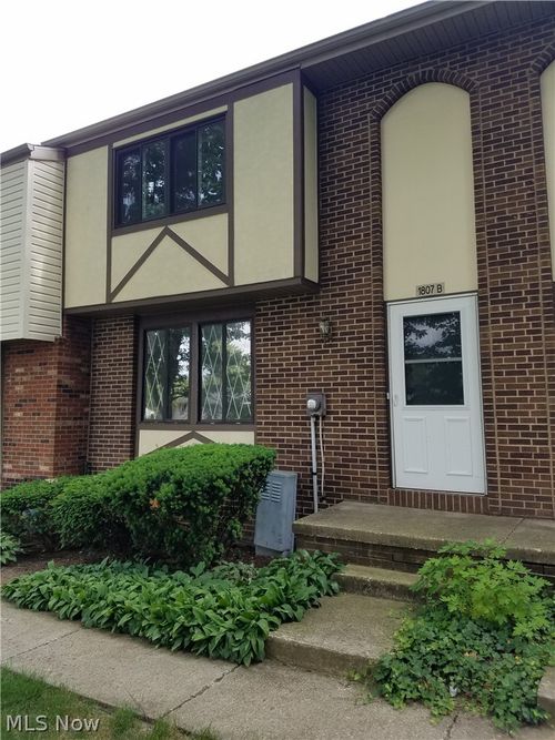 1807 Higby Drive, Stow, OH, 44224 | Card Image