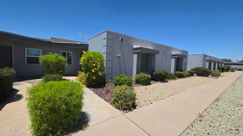 10546 W Palmeras Dr, Sun City, AZ, 85373-1940 | Card Image