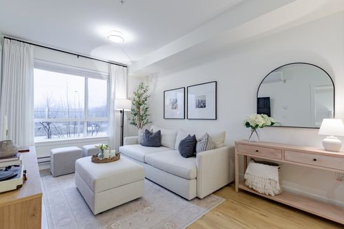 214-19935 75a Ave, Langley, BC, V2Y4L6 | Card Image