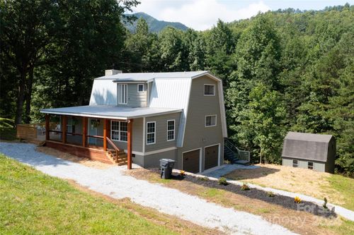 2526 Pisgah Rd, Andrews, NC, 28901-7351 | Card Image