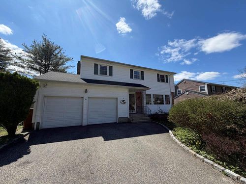 20 Harby Dr, Huntington, NY, 11743-5012 | Card Image