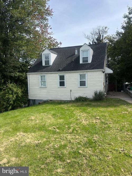 5803 63rd Pl, RIVERDALE, MD, 20737-2516 | Card Image