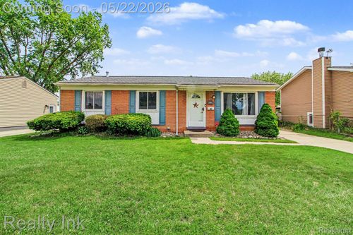 38665 Northampton St, Westland, MI, 48186-8081 | Card Image