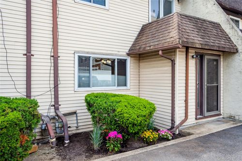 apt-7-88 E Valley Stream Blvd, Valley Stream, NY, 11580-6300 | Card Image