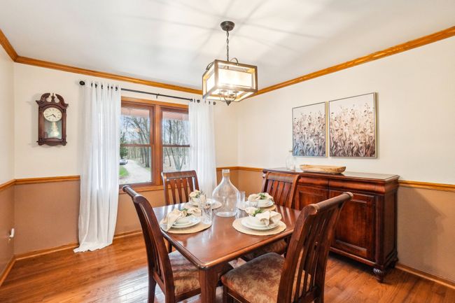 Formal Dining Room | Image 14