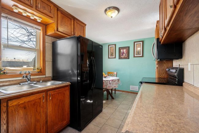 1-web-or-mls-221-e-park-st.jpg | Image 5