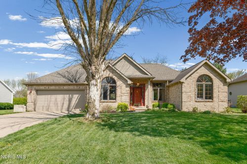 432 Hickory Ln, Waterville, OH, 43566-1105 | Card Image