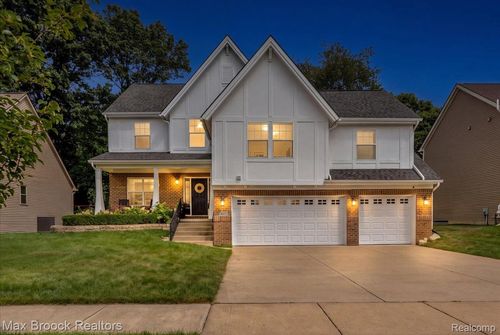 417 Napa Valley Dr, Milford, MI, 48381-1054 | Card Image