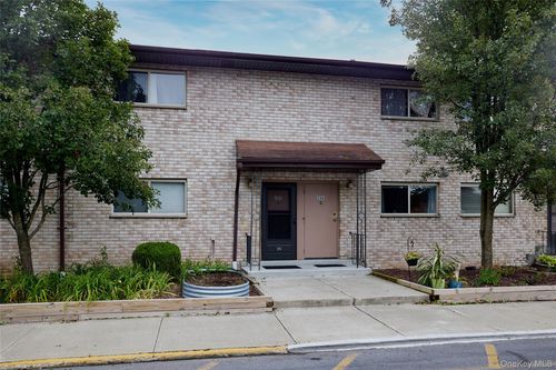 205-26 Cooper Rd, Poughkeepsie, NY, 12603-1665 | Card Image