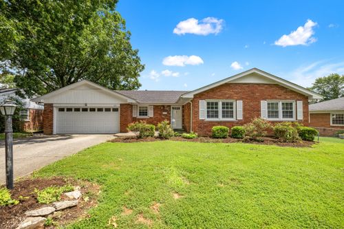 151 Pinehurst Dr, Frankfort, KY, 40601-4232 | Card Image