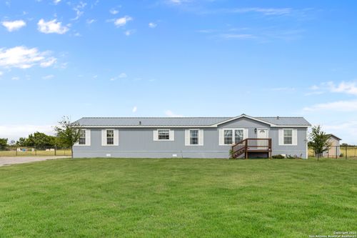 18150 Fm 471 S, Natalia, TX, 78059-2216 | Card Image