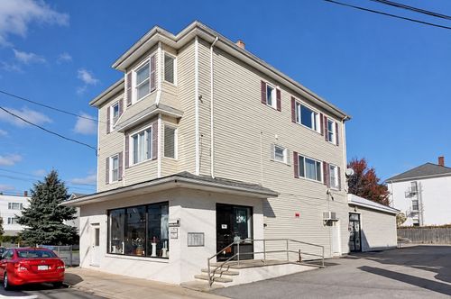 3-198 Brightman St, Fall River, MA, 02720-2862 | Card Image