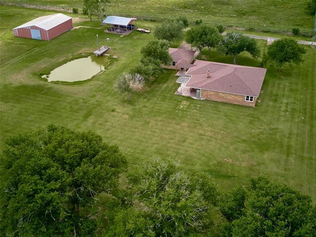 12021 Fm 1994 Rd, House other with 4 bedrooms, 3 bathrooms and 4 parking in Guy TX | Image 4