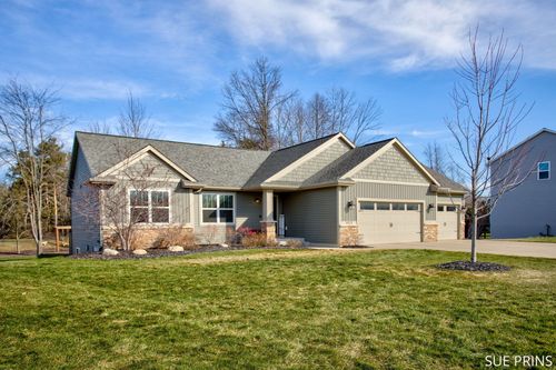 5573 Stanton Woods Drive, Blendon Township, MI, 49426 | Card Image