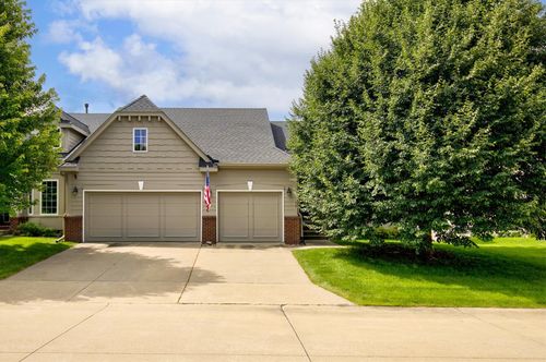 56-6980 Cody Dr, West Des Moines, IA, 50266-2452 | Card Image