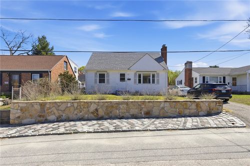 12 Hemlock Avenue, Cranston, RI, 02910 | Card Image