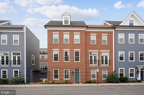 607 Second St, Alexandria, VA, 22314-1416 | Card Image