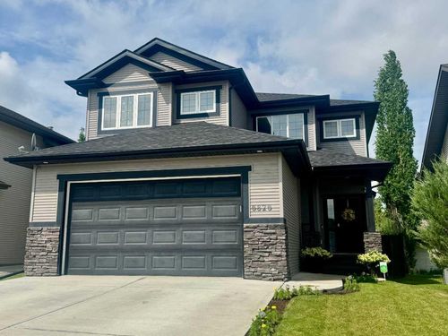 6826-59 Street Close, Rocky Mountain House, AB, T4T1V9 | Card Image