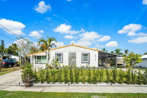 2713 Coolidge St, Hollywood, FL, 33020-1818 | Card Image