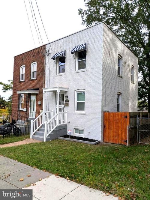 4549 Eads Pl Ne, WASHINGTON, DC, 20019-4764 | Card Image