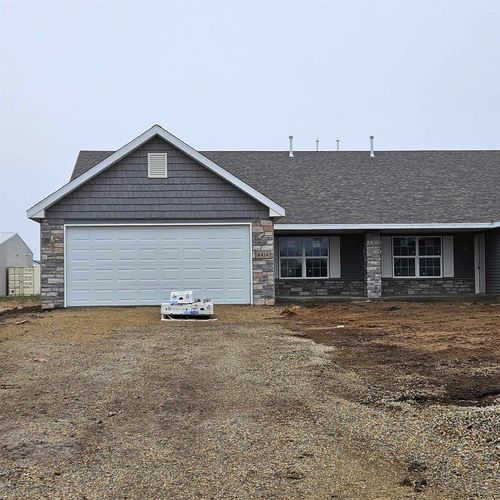 4414 Squaw Valley Dr, Loves Park, IL, 61111-5382 | Card Image