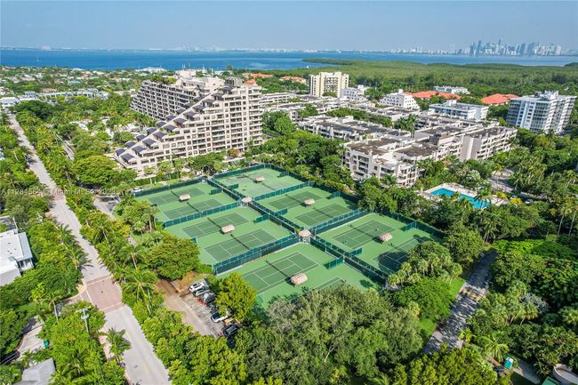 APT-543 - 151 Crandon Blvd, Condo with 3 bedrooms, 3 bathrooms and null parking in Key Biscayne FL | Image 43