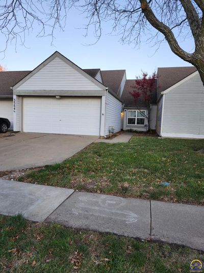 3564 Sw Atwood Ave, Home with 2 bedrooms, 2 bathrooms and null parking in Topeka KS | Image 1