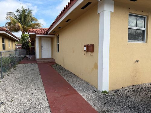 4763-4761 Nw Flagler Ter, Miami, FL, 33126-5270 | Card Image