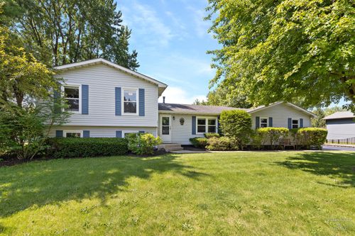 1911 May Dr, Johnsburg, IL, 60051-6177 | Card Image
