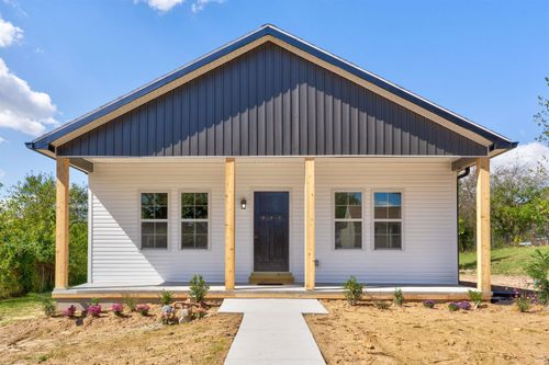 426 N Lincoln St, Oakland City, IN, 47660 | Card Image