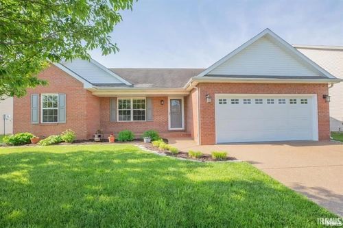 10657 Fall Creek Dr, Newburgh, IN, 47630-8717 | Card Image