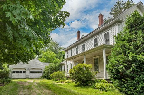 382 Charles Bancroft Hwy, Litchfield, NH, 03052-8033 | Card Image