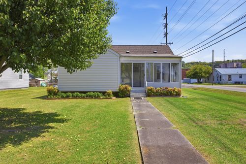 618 Carden Ave, Rossville, GA, 30741-1215 | Card Image