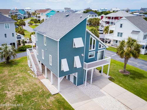 109 Island Quay Ct, Atlantic Beach, NC, 28512-7430 | Card Image