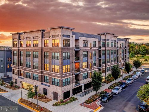 unit-201-2320 Field Point Rd, HERNDON, VA, 20171-5430 | Card Image