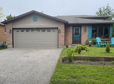 8 Wells Cres, House other with 3 bedrooms, 2 bathrooms and 4 parking in Barrie ON | Image 1