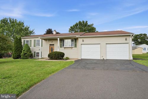129 Green St, Silverdale, PA, 18962 | Card Image