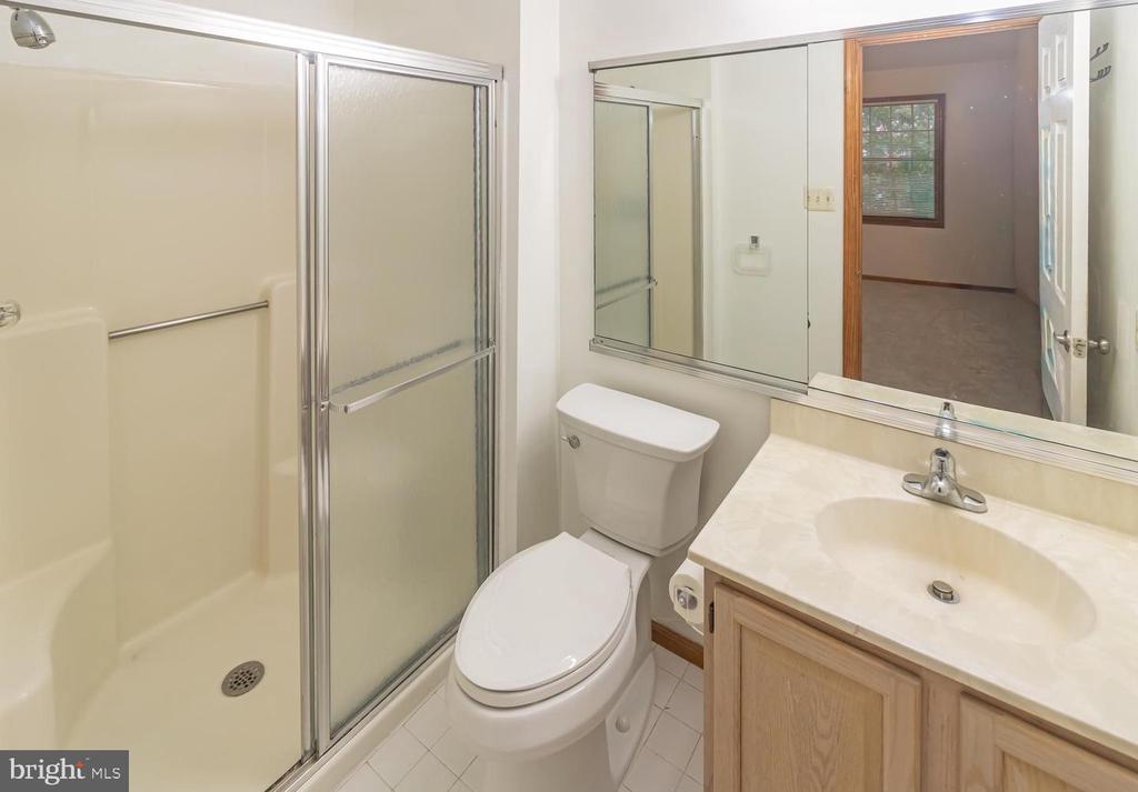 Residential Lease in MOORESTOWN